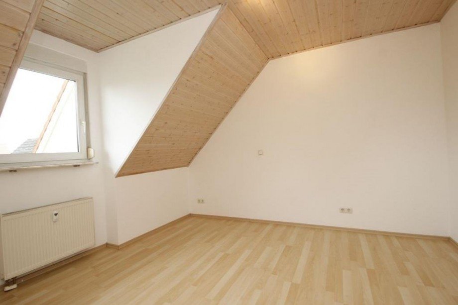 SCHLAFZIMMER ANSICHT 2 Etagenwohnung Griesheim