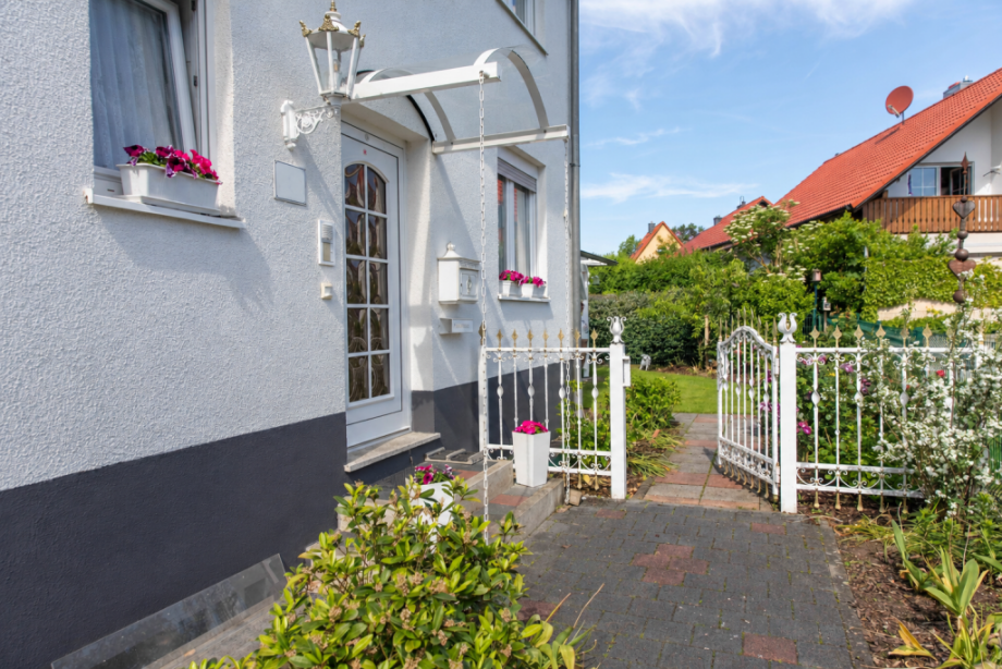 HERZLICH WILLKOMMEN ... Doppelhaush�lfte Darmstadt