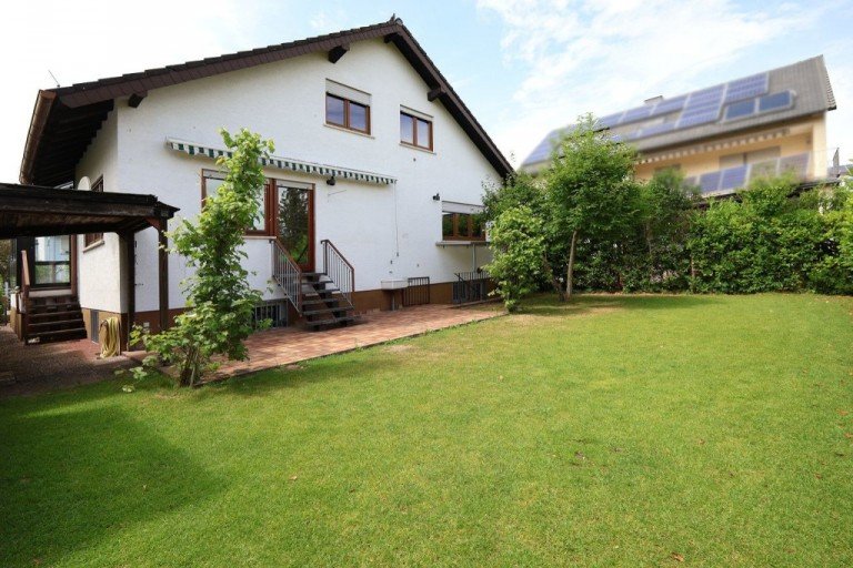 HAUSANSICHT Weiterstadt Einfamilienhaus IHR PLATZ an der SONNE!