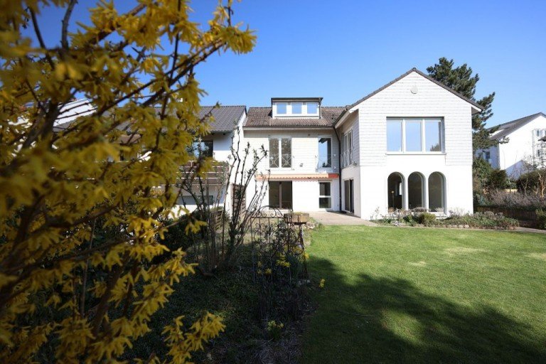 HAUSANSICHT Darmstadt Zweifamilienhaus BESTLAGE MIT S�DGARTEN ... 2 FH