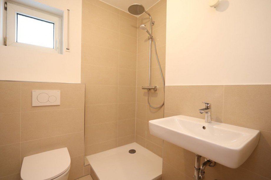 BADEZIMMER Etagenwohnung Darmstadt