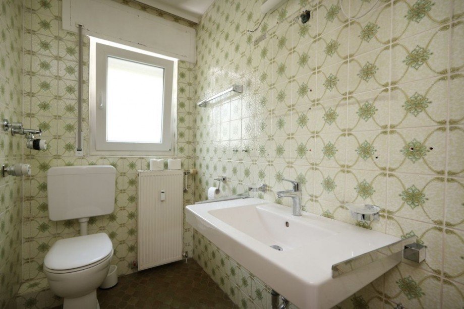 BADEZIMMER Etagenwohnung Darmstadt