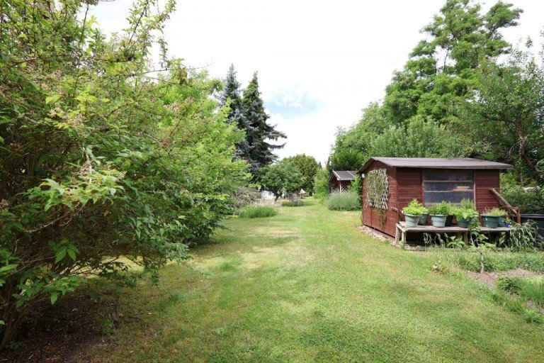 GROSSES GRUNDST�CK Griesheim Zweifamilienhaus GRUNDST�CKSTRAUM