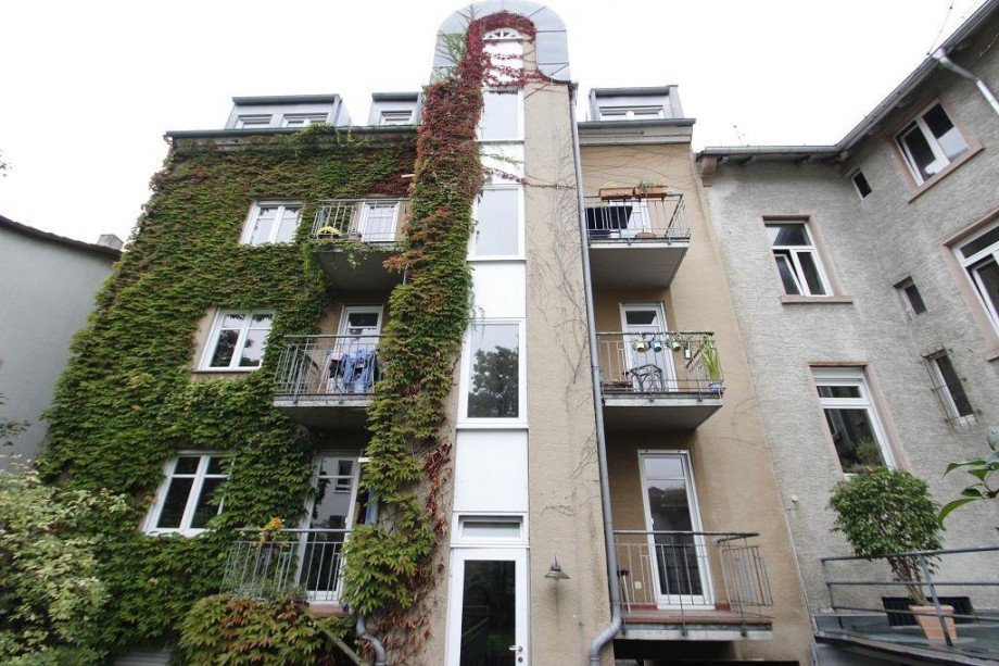 HAUSANSICHT HINTERHOF Etagenwohnung Darmstadt