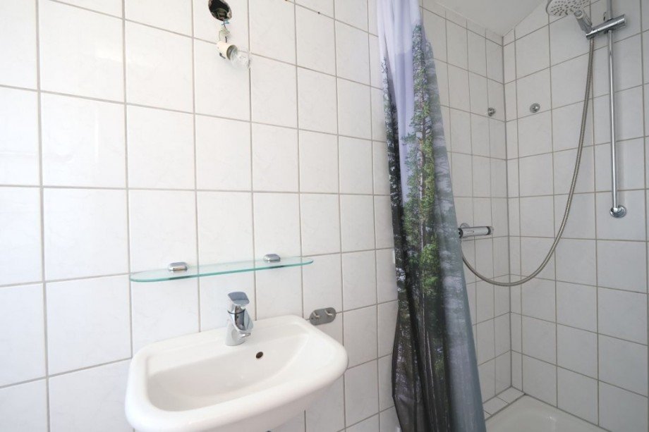 BADEZIMMER Etagenwohnung Pfungstadt