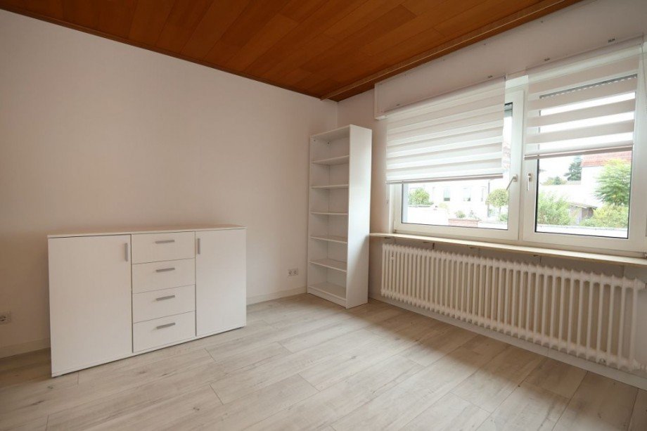 ZIMMER IM EG Einfamilienhaus Griesheim