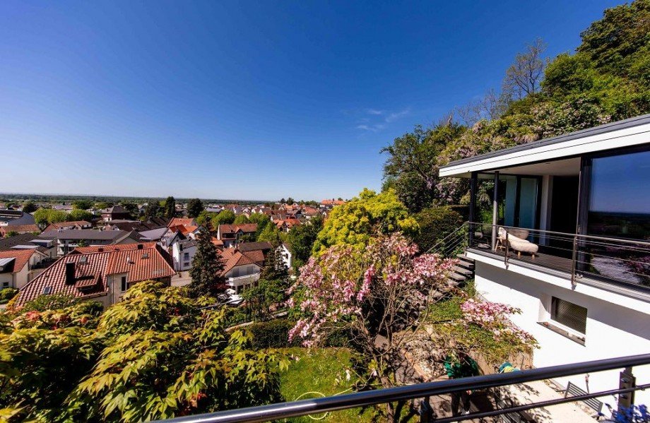AUSBLICK BALKON Einfamilienhaus Bensheim