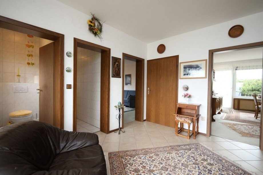 DIELE IM EG Zweifamilienhaus Modautal