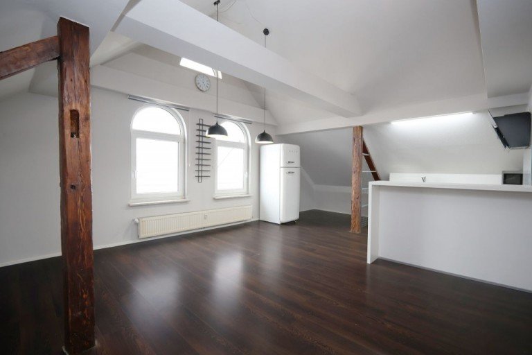 OFFENER WOHNRAUM Pfungstadt Etagenwohnung SINGLETRAUM unter�m Dach ...