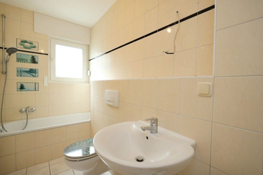 BADEZIMMER Etagenwohnung Reinheim