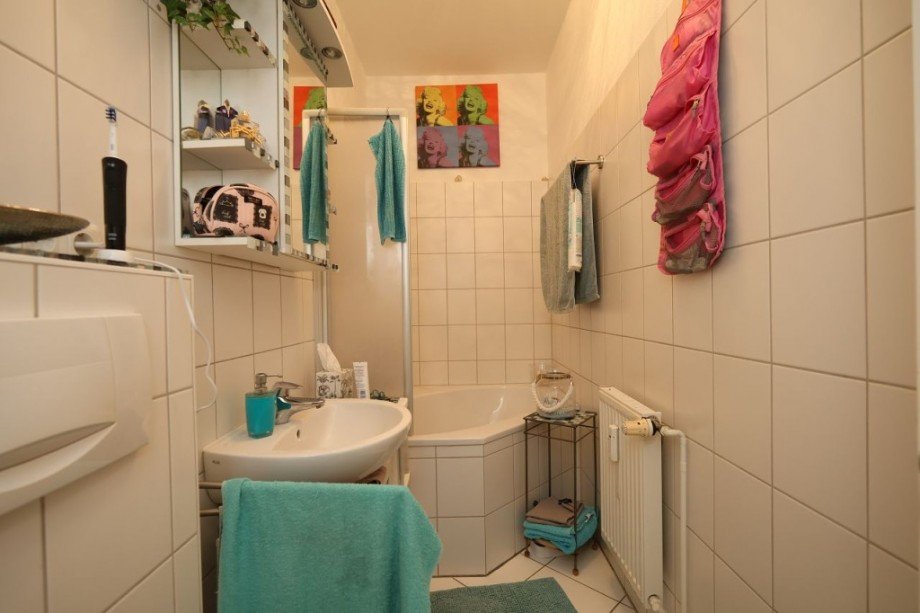 BADEZIMMER Etagenwohnung Darmstadt