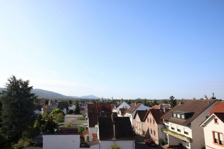 AUSBLICK Darmstadt Etagenwohnung �BERBLICK in Eberstadt