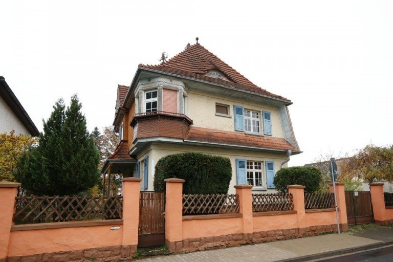 HAUSANSICHT Riedstadt Einfamilienhaus *** EINZELKULTURDENKMAL ***