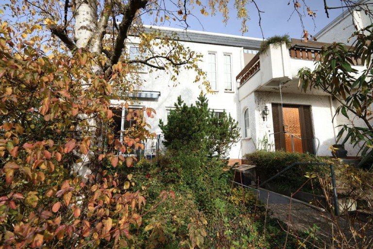VORGARTEN Darmstadt Einfamilienhaus Viel Platz - viele Optionen !