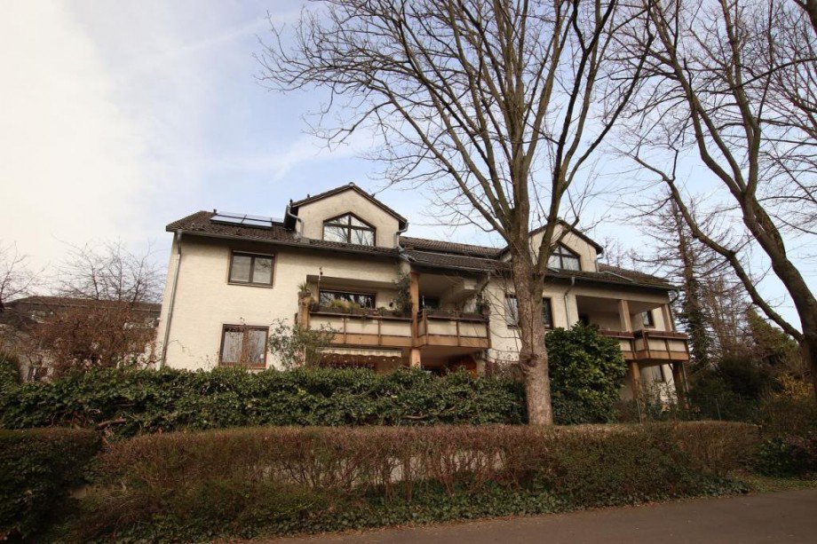 HAUS R�CKANSICHT Etagenwohnung Frankfurt am Main