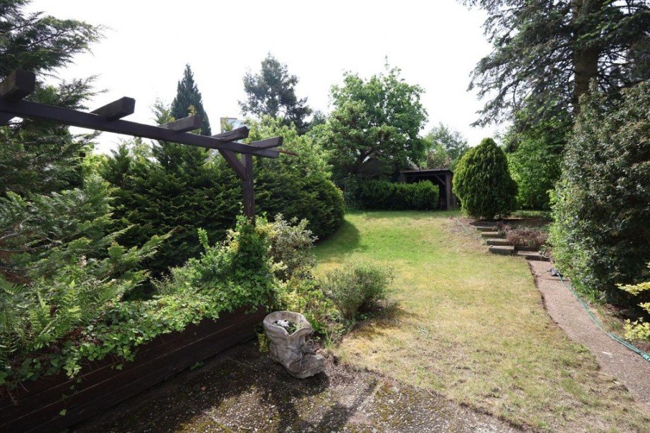 GARTEN Doppelhaush�lfte Darmstadt