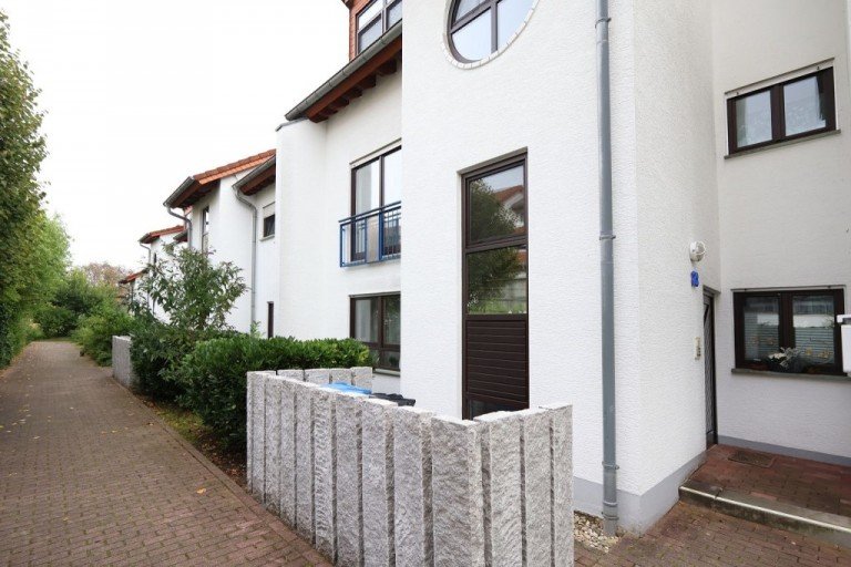 AUSSENANSICHT Pfungstadt Etagenwohnung Wohnen mit Feldblick in Pfungstadt ...