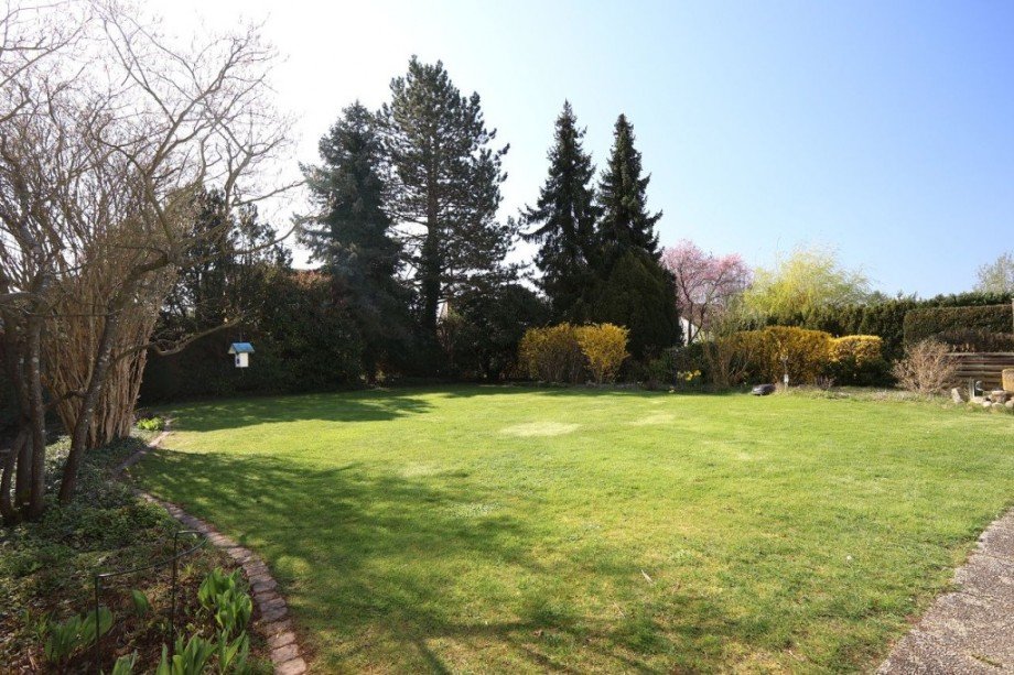 GROSSER GARTEN Einfamilienhaus Darmstadt