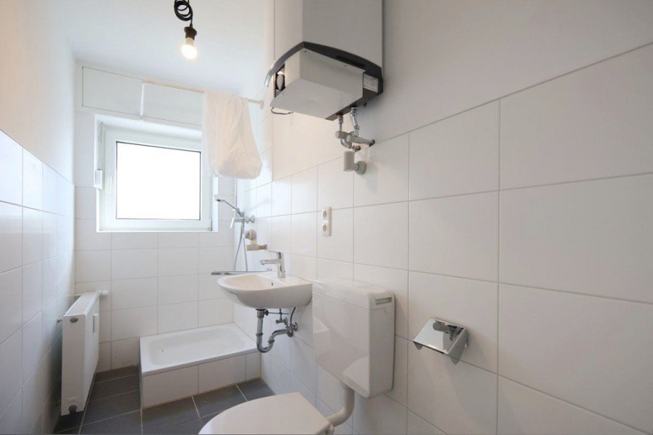 BADEZIMMER Etagenwohnung Darmstadt