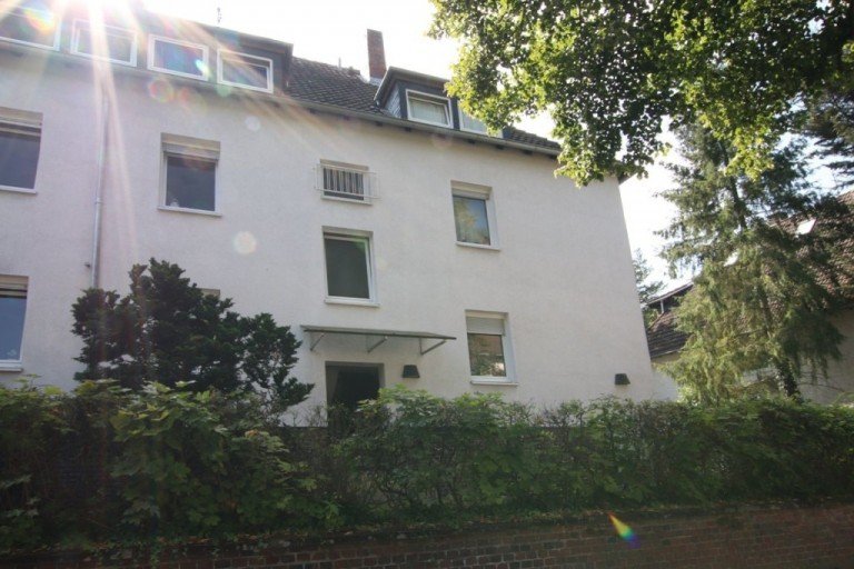 HAUSANSICHT VORNE Darmstadt Etagenwohnung Wohnen in Bessungen ...