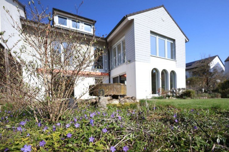 ANWESEN IN DER VILLENKOLONIE Darmstadt Zweifamilienhaus GARTENPARADIES in der Villenkolonie