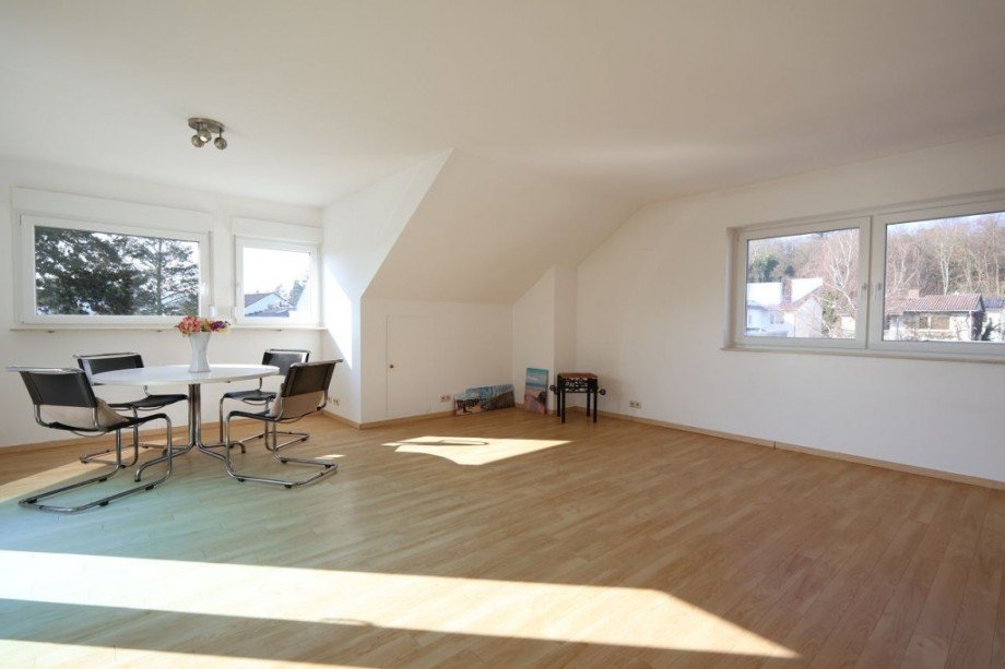 HELLER WOHNRAUM Etagenwohnung M�hltal