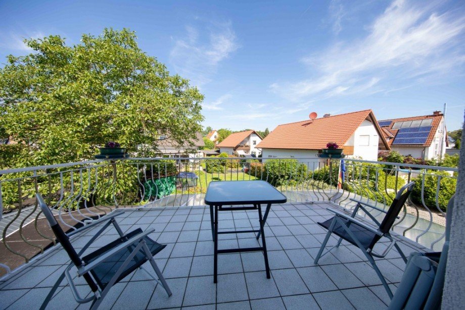 BALKON OBERGESCHOSS Doppelhaush�lfte Darmstadt