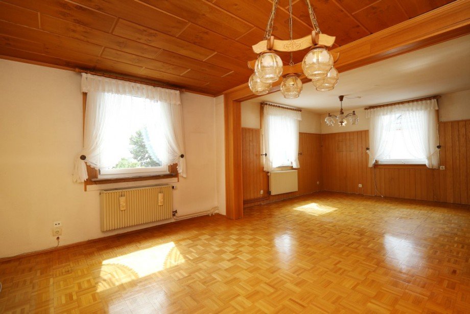 WOHN- / SCHLAFRAUM IM OG Doppelhaush�lfte Reinheim