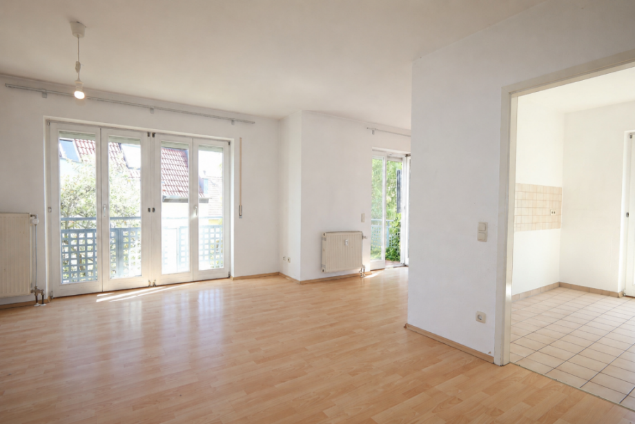 WOHNBEREICH UND K�CHE Etagenwohnung M�hltal