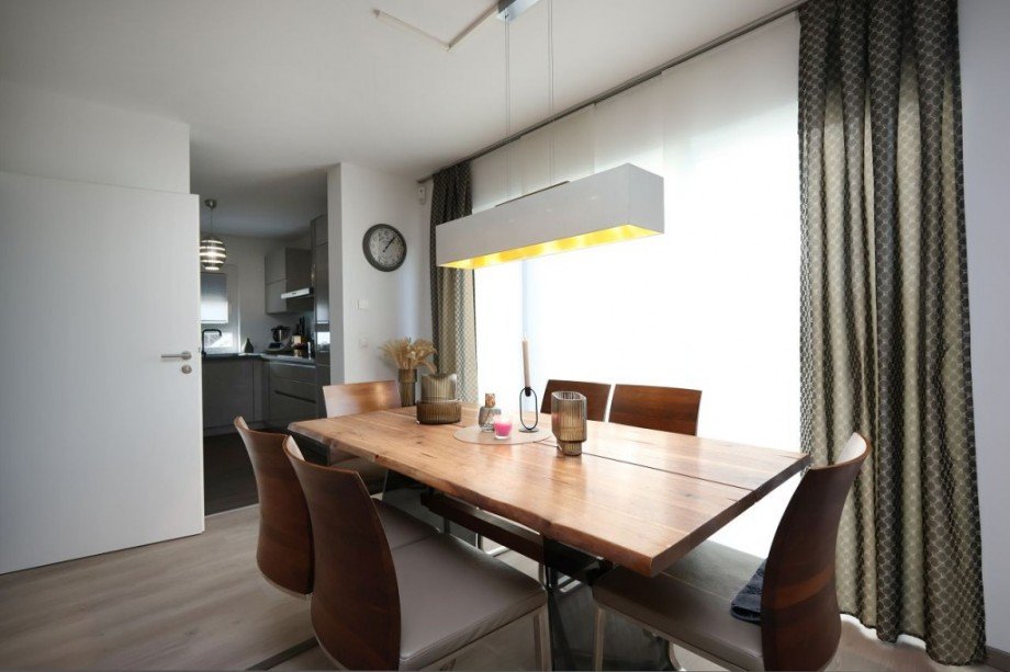 ESSZIMMER MIT K�CHE Doppelhaush�lfte Pfungstadt