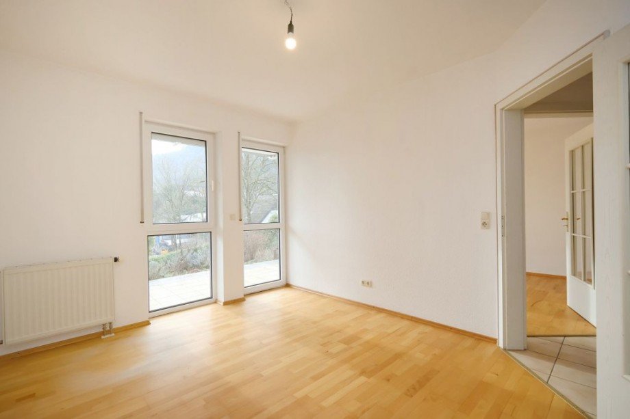 SCHLAFZIMMER EG Mehrfamilienhaus M�hltal